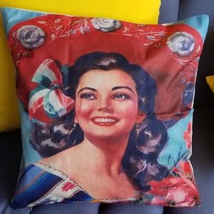 Vintage Style Pin Up Girl Pillow Cover